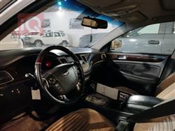 هیوندای جێنسس